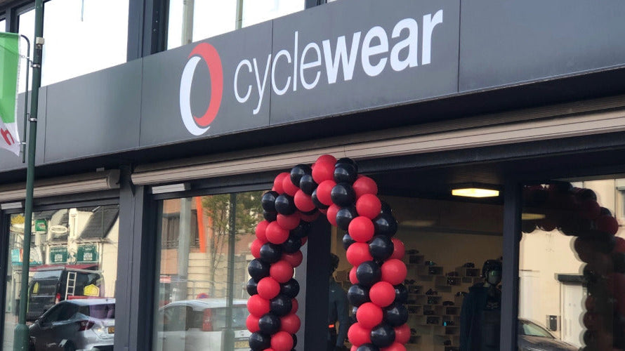 Cyclewear, de Ultieme Clicks & Bricks– Ontdek het Belang van Lokaal Shoppen