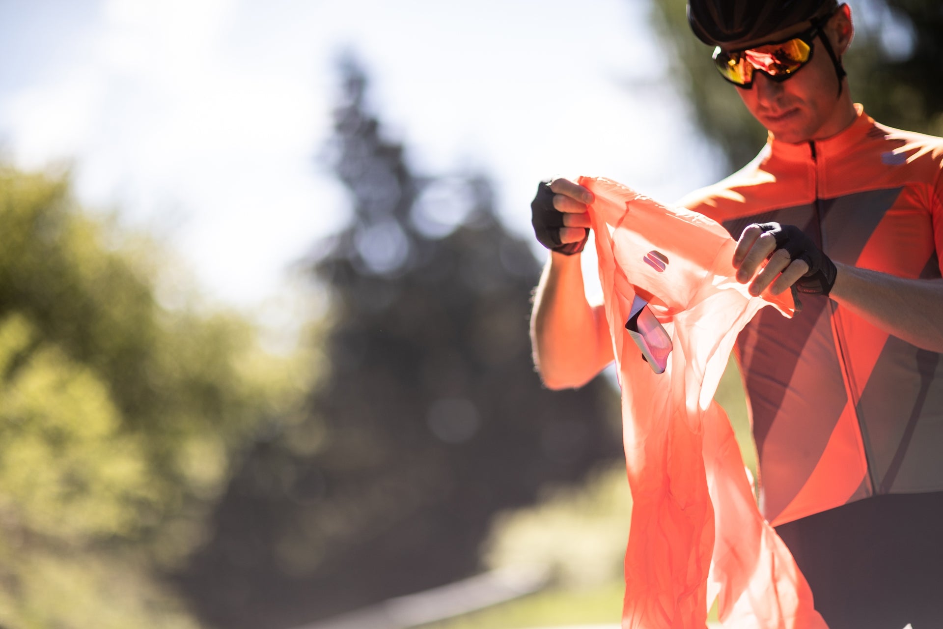 Sportful hot pack easylight windjack oranje sdr