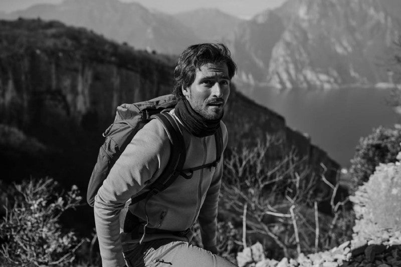 Buff Heavyweight Merino Wool Nekwarmer Solid Black