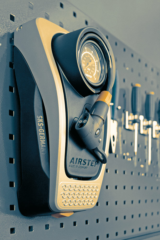 Sks airstep voetpomp zwart grijs