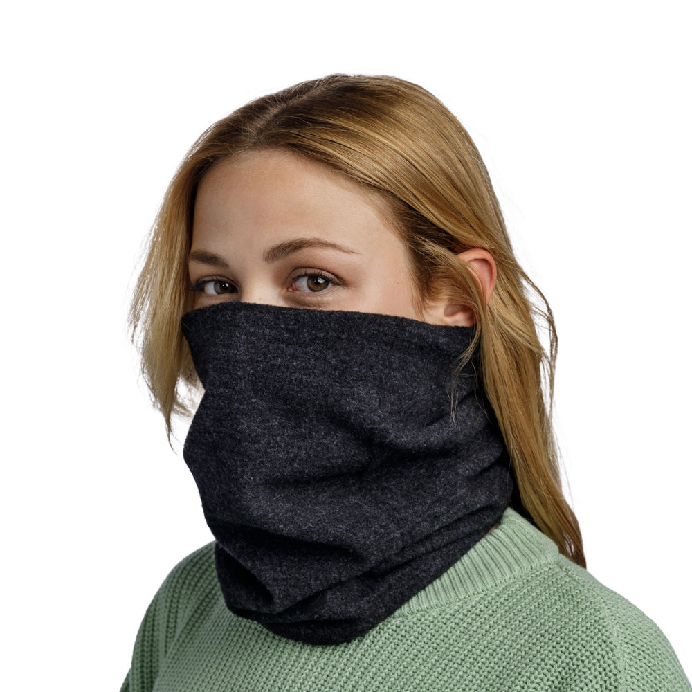 Buff Merino Fleece Black - Nekwarmer