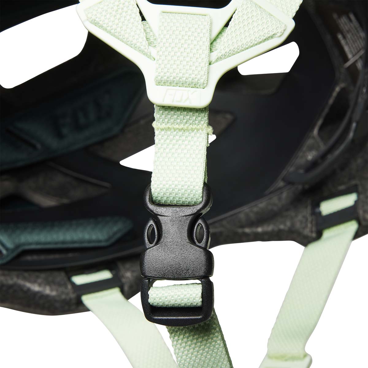 Fox Mainframe Helmet Trvrs - Emerald