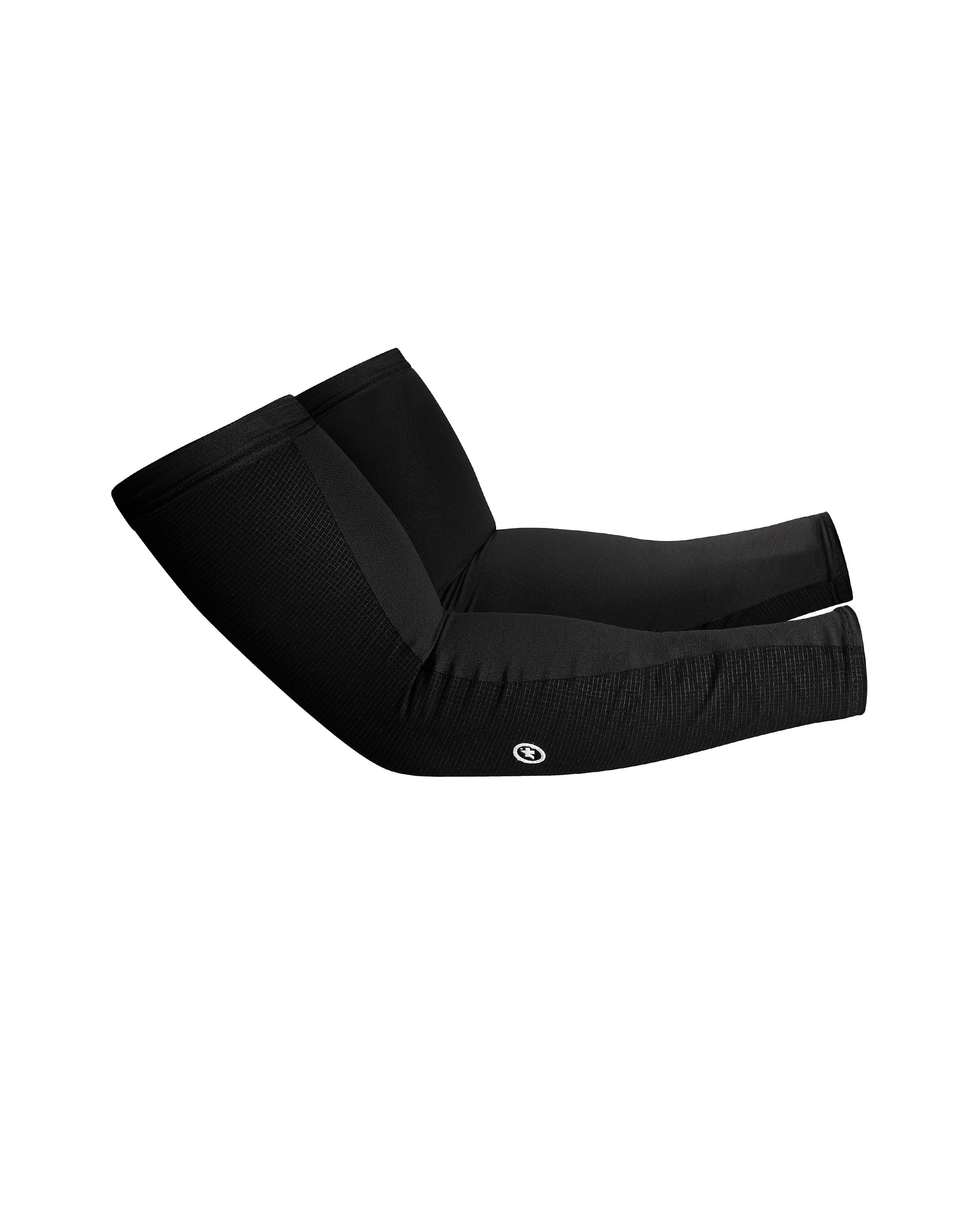 Assos trail armstukken blackseries zwart