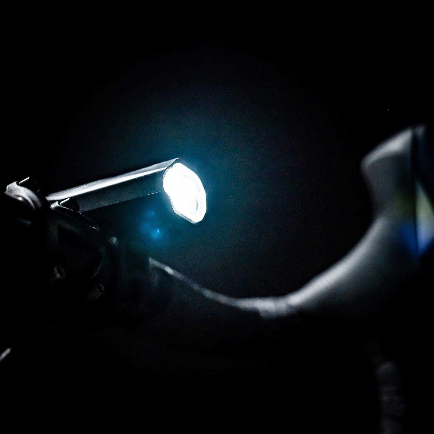 LEZYNE KTV Drive Pro 300+ Front Black Voorlicht