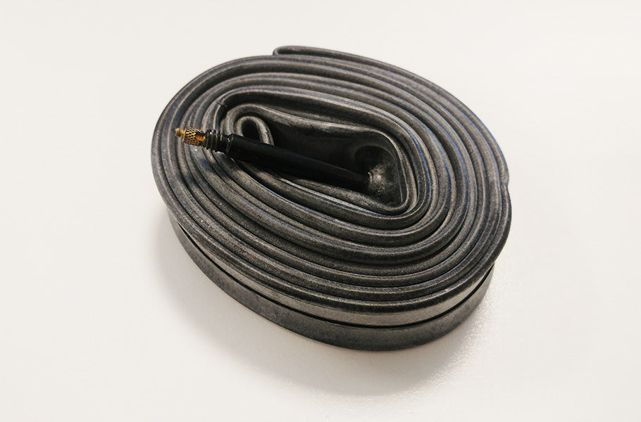Aktiv-8 binnenband race 28inch (18-25) 47mm zwart (OEM)