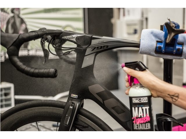 Muc-Off matt finish detailer beschermspray 250ml